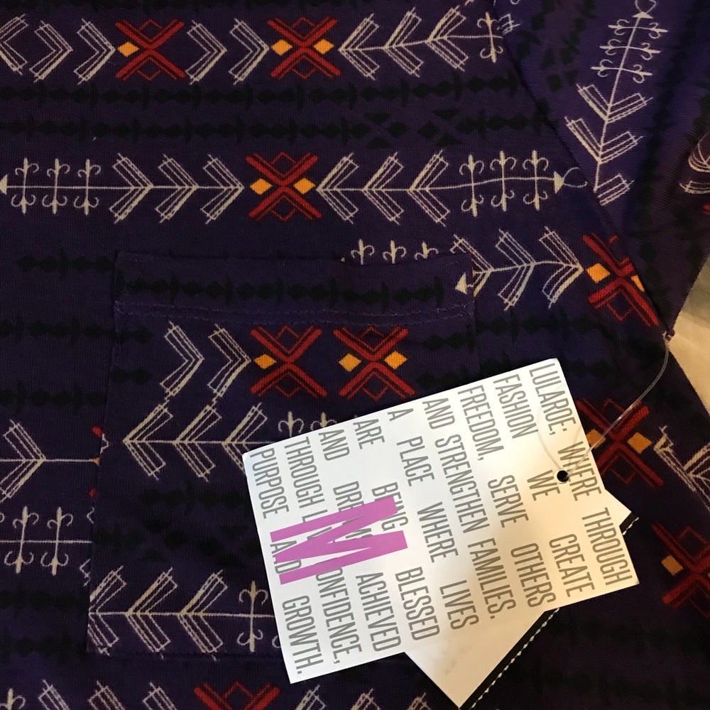 Medium Lularoe carly